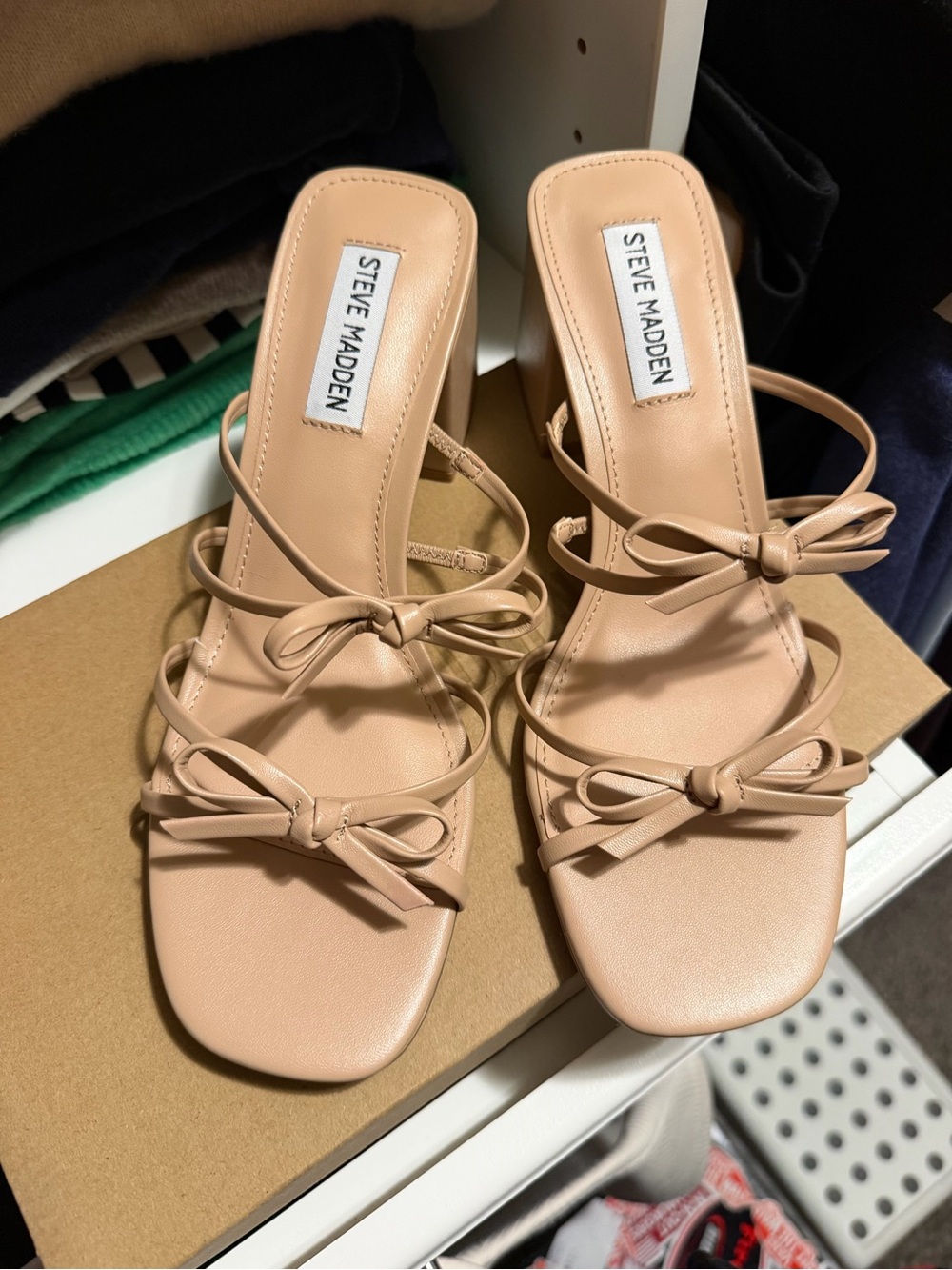 Steve Madden block heel sandals. Brand new. Size 8. Cute bow detail.